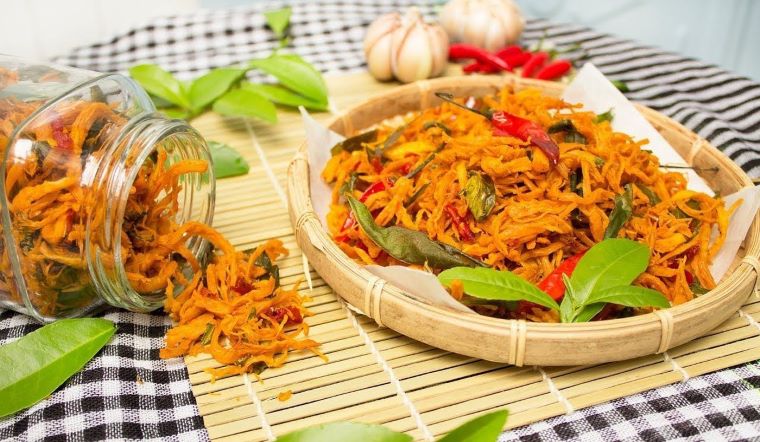 Cách làm thịt gà sấy khô xé cay - Ông Điền Food